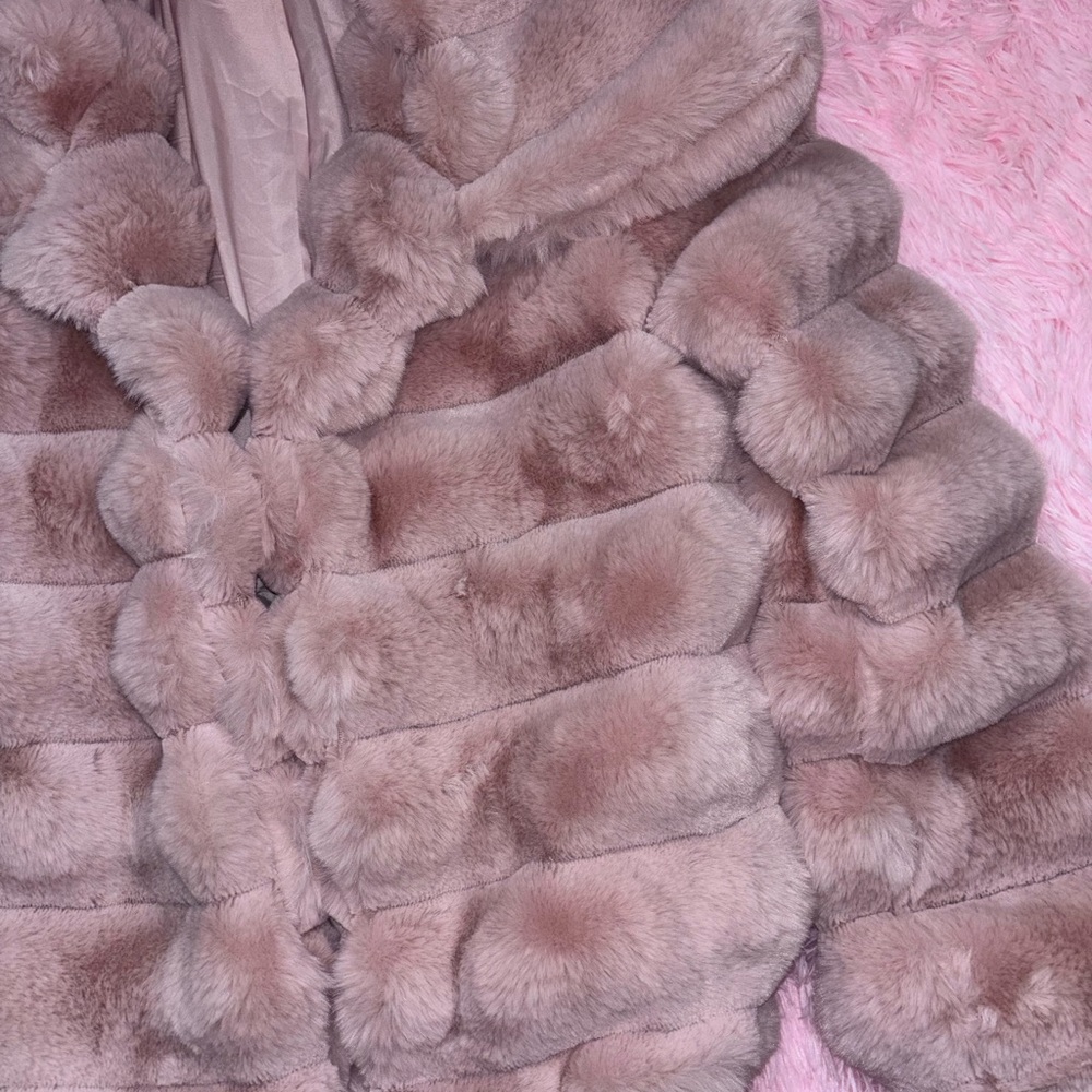 SHEIN Faux Fur Coat in Light Brown - Picture 3 of 5